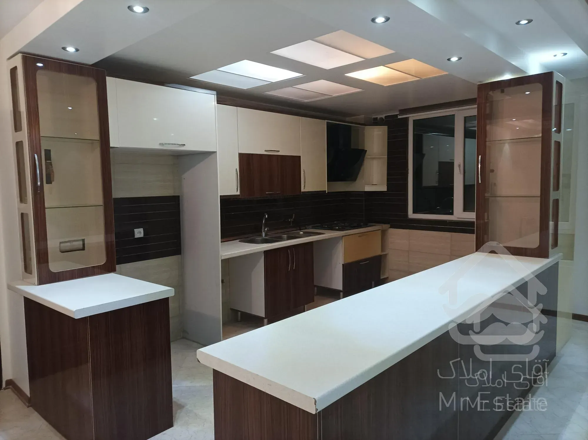 ۱۲۷متر تکواحدی۵ساله سالن نورجنوب اقبالپور