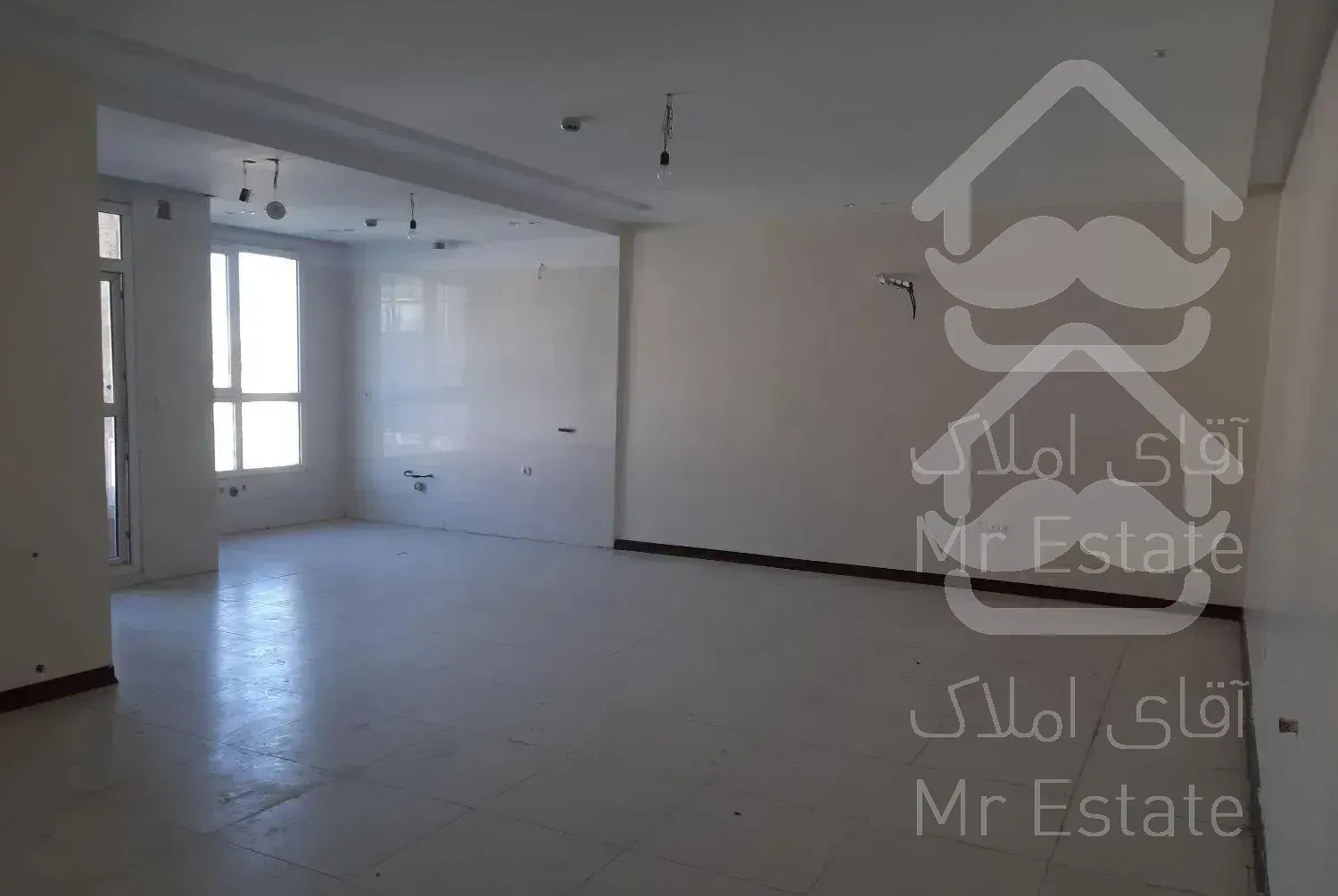 آپارتمان ۸۰ متر/۲ خواب/کلید نخورده(نوساز)