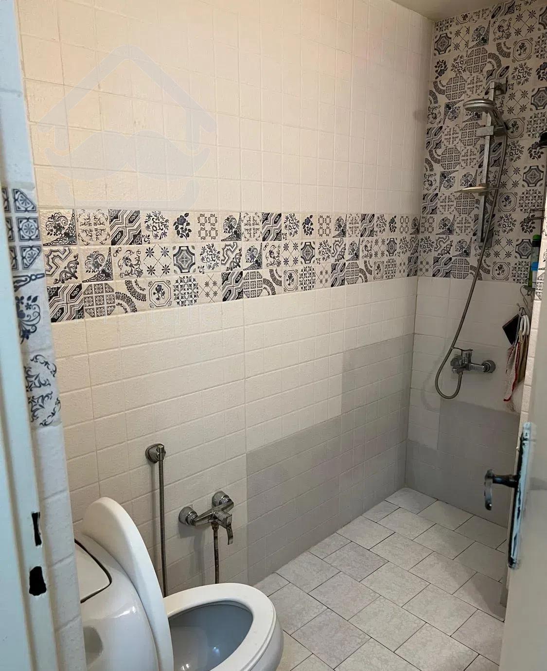 مترو قلهک ۸۵ متر ۲ خواب