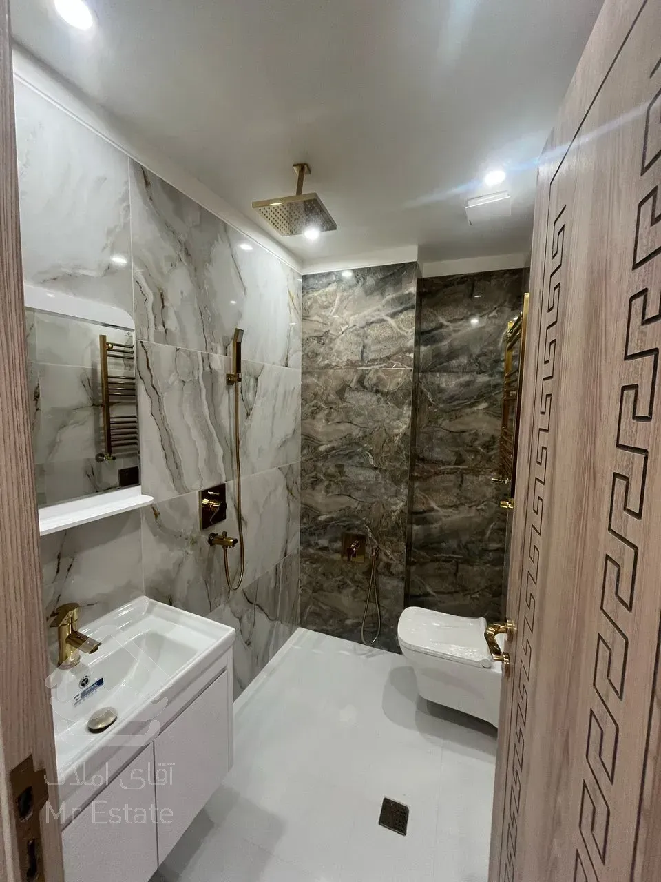 رهن 200 متری دیباجی جنوبی