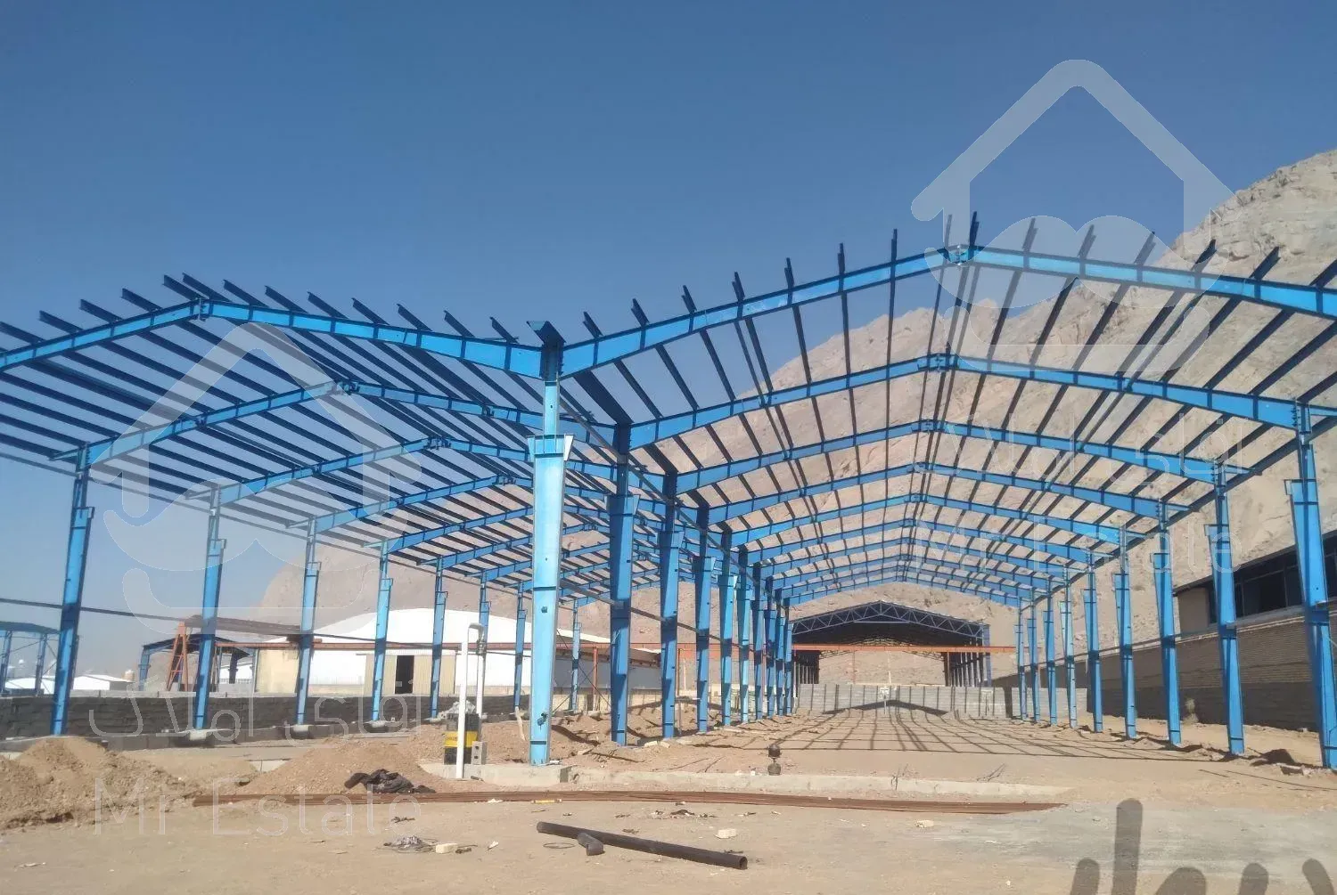 ساخت سوله وخرپا وپوشش سقف شیروانی