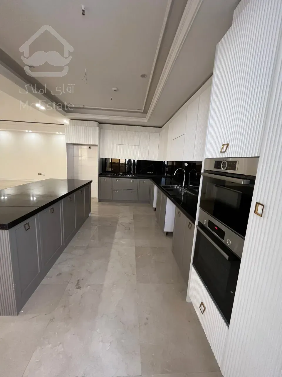 فروش برج 239متر 3 خواب قیطریه با مشاعات ابی