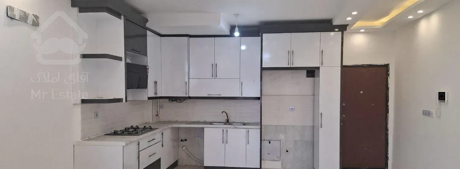 آپارتمان ۷۷متری علامه طباطبایی دو خواب جنوبی تخلیه