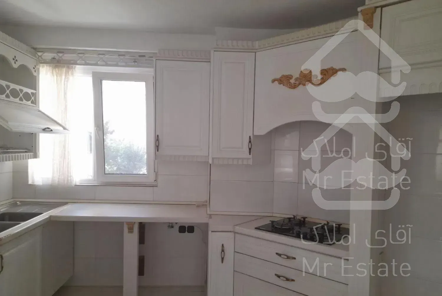 اپارتمان۱۴۰متری سه خواب برج