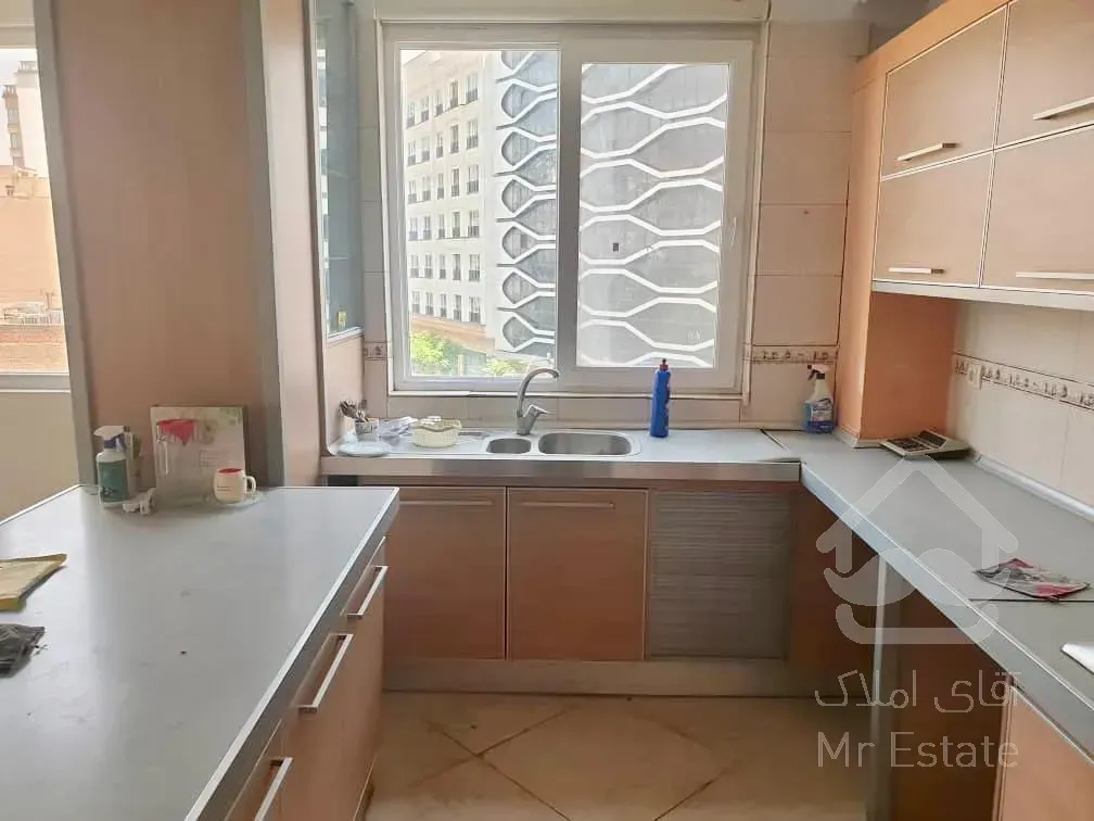 فروش 120 متری پاسداران