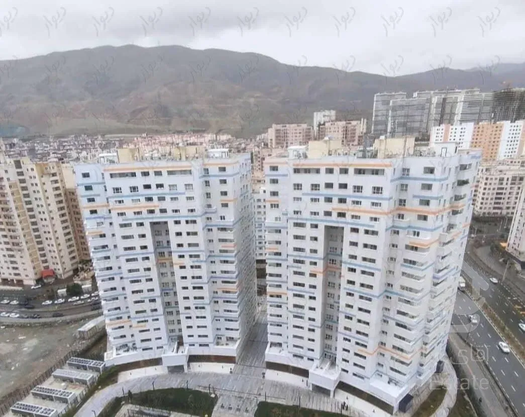 فروش آپارتمان ۱۷۴ متری ۳ خواب در همراه شهر