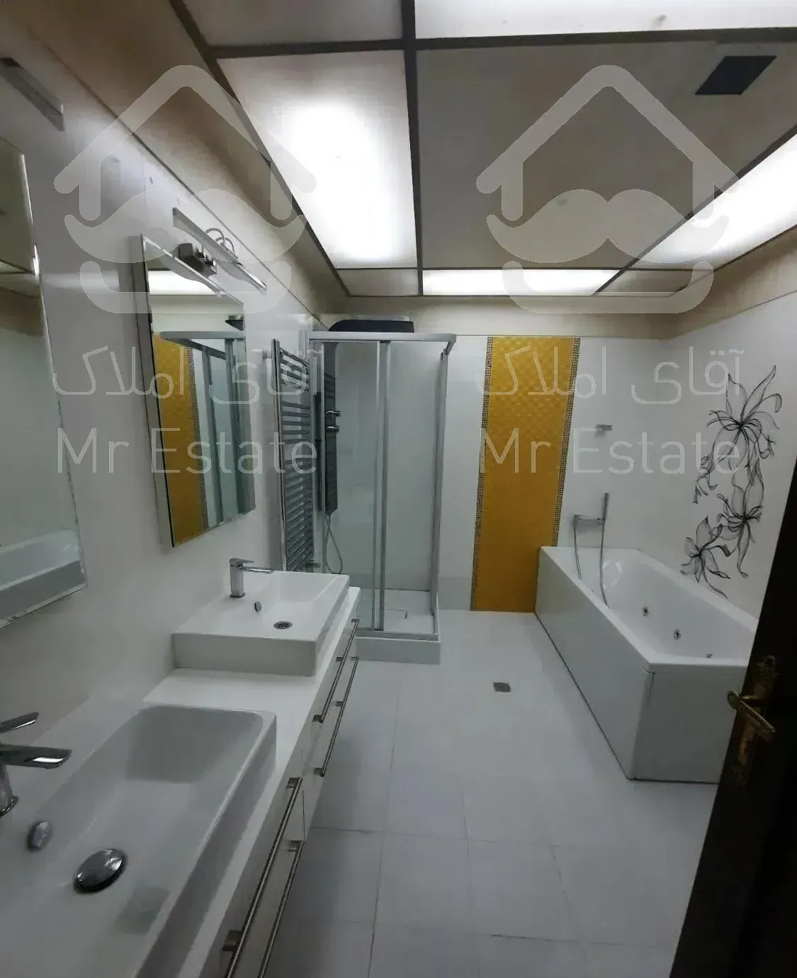 نیاوران ۳۰۰متر آپارتمان