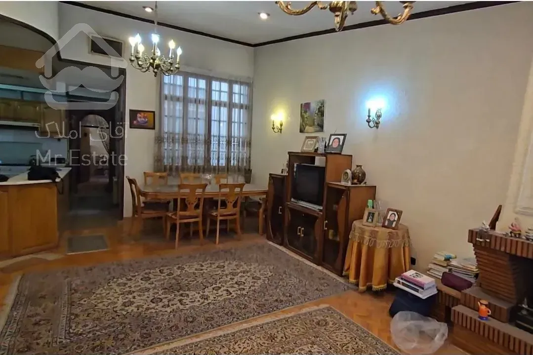 124مترمیدان کاج*موقعیت اداری*ویلایی*۷۰متر قدرالسهم