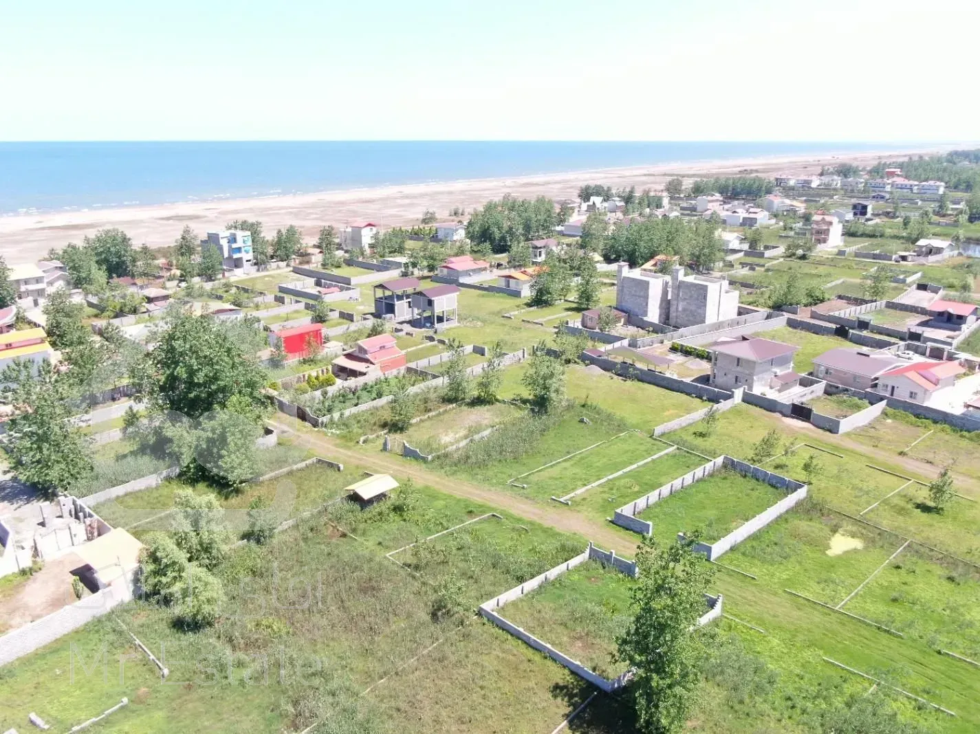 زمین ساحلی درساحل مرواریدی خزرآماده ساخت باویودریا