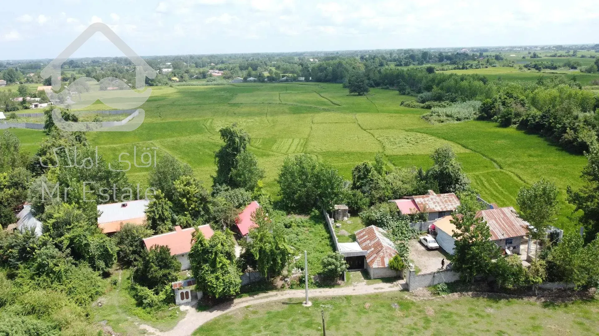 زمین مسکونی با تاییدیه بنیاد مسکن