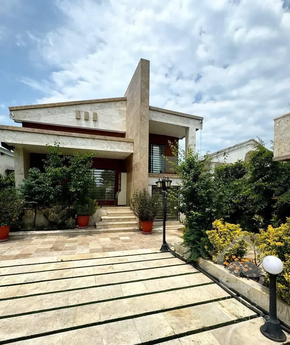 ویلاباغ۳۰۰متری‌سند۶دانگ/شهرکی جنگلی،جوازساخت