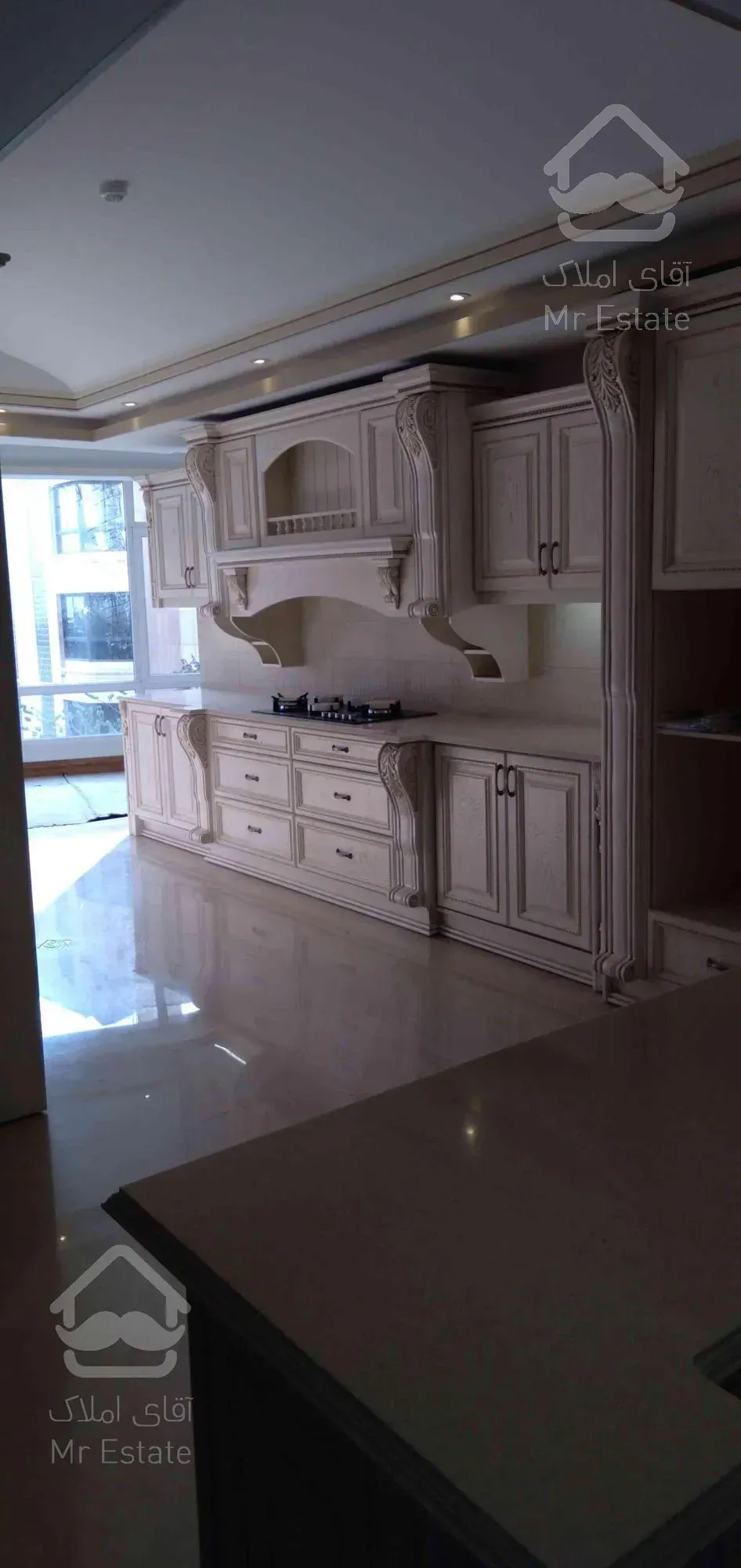 رهن و اجاره ۲۸۵ متری فرمانیه