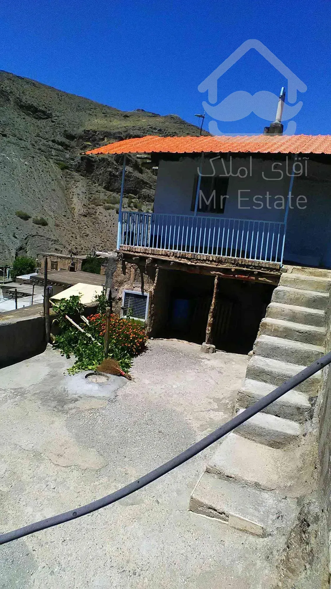 خانه باغ در روستا پیوژن با اتاق خواب