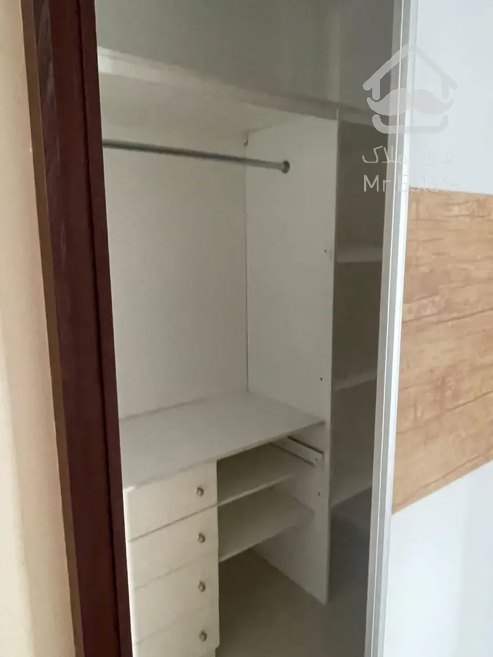 اجاره واحد مسکونی ۱۳۰ متری در فرمانیه