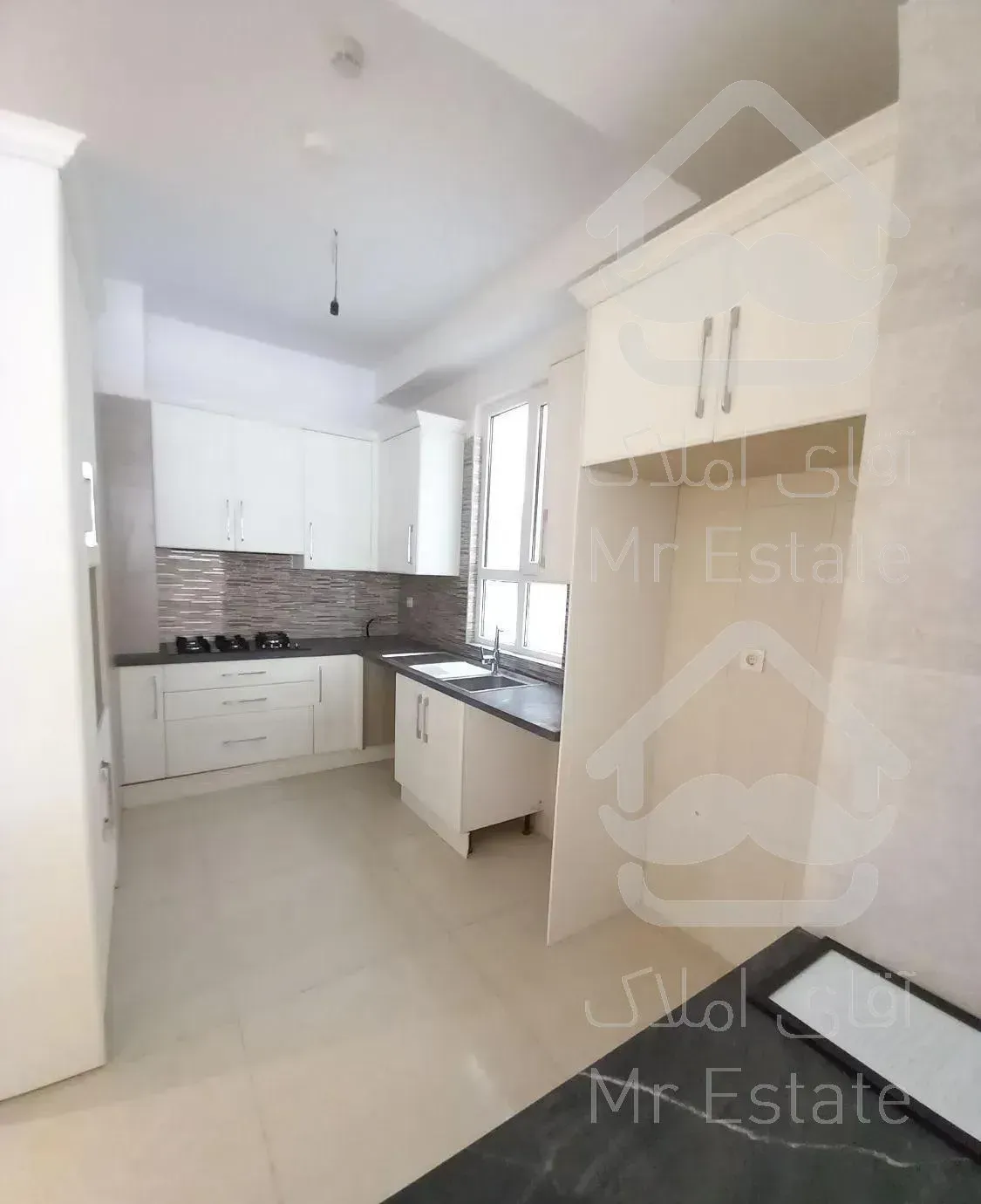 ۱۰۶متر/دوخواب/روبه افتاب جنوبی/سالن پرده خور/بیمه