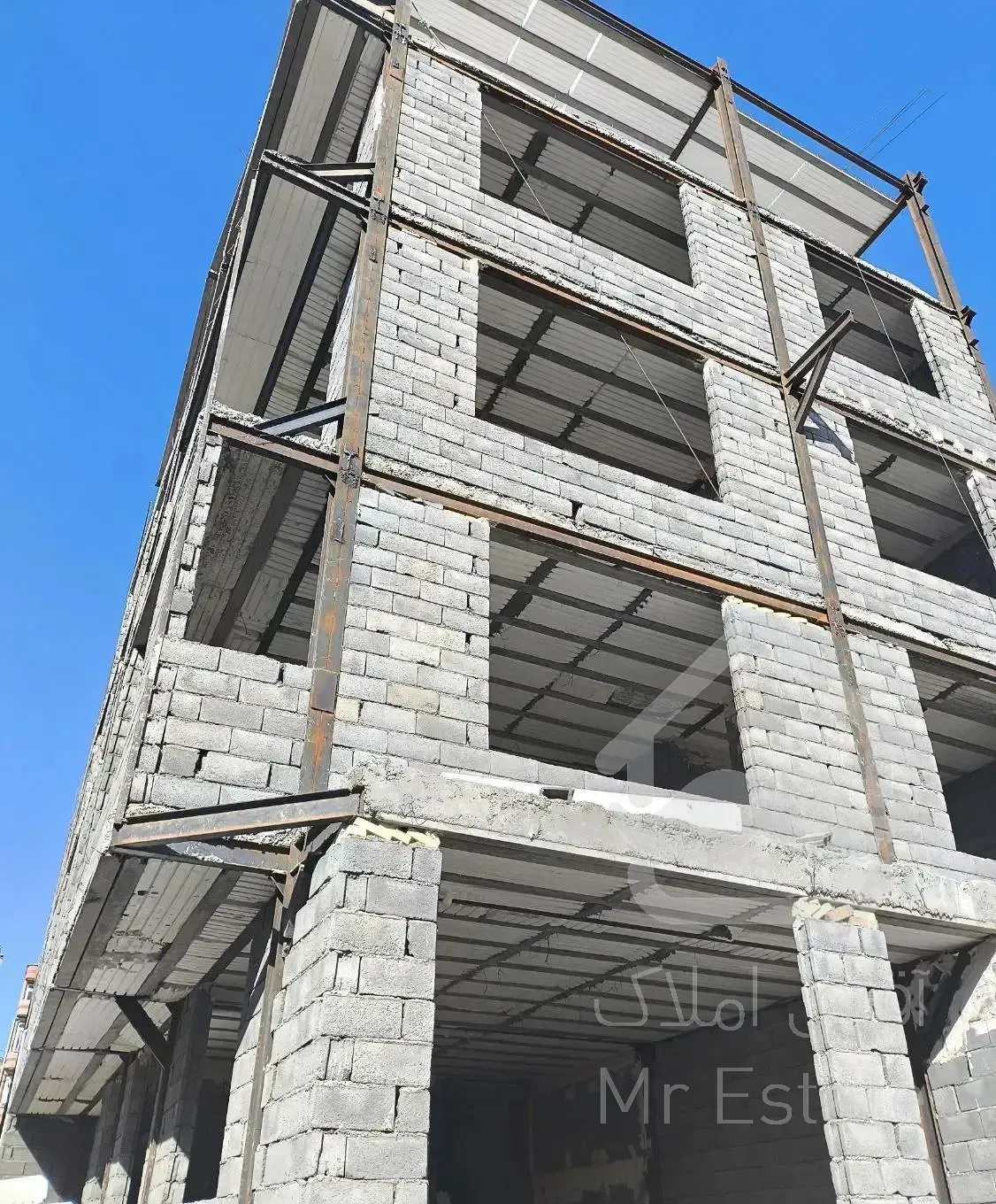 اپاراتمان 140متر/دو نبش / سه خواب در دوشان