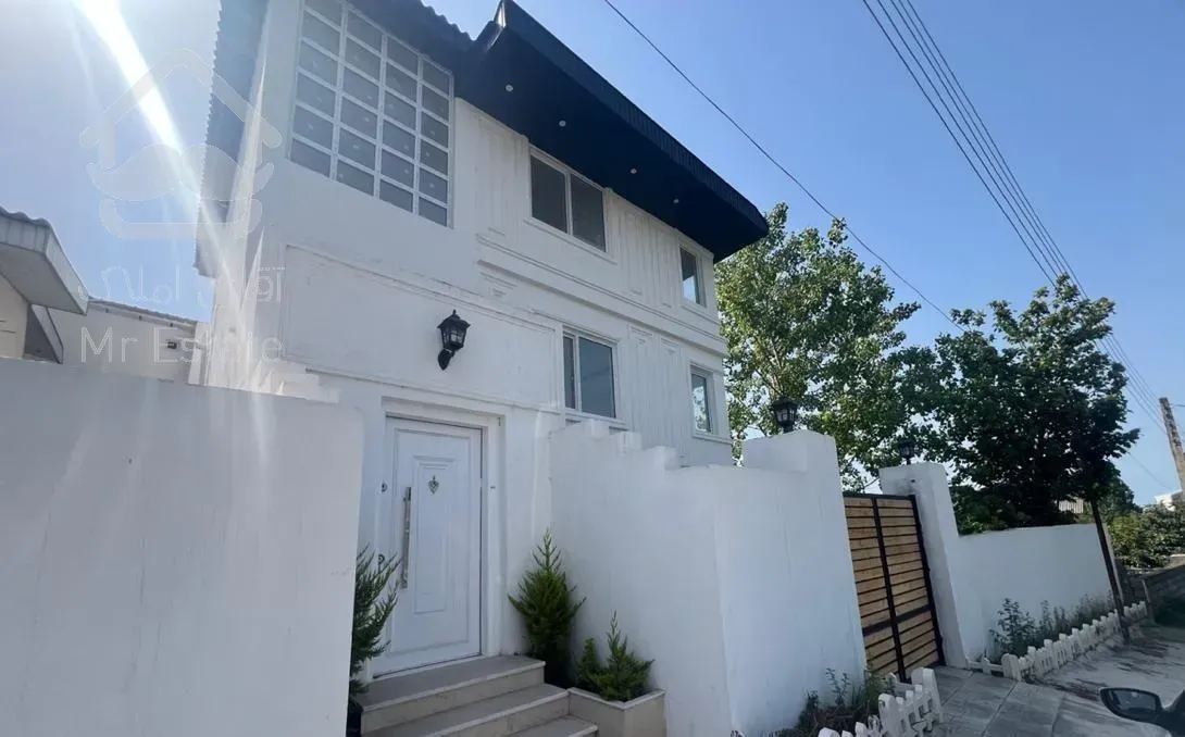 ویلای ۳۰۰ متری