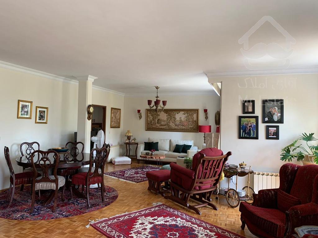 نياوران،١٦٥متر،پلاك طلايي