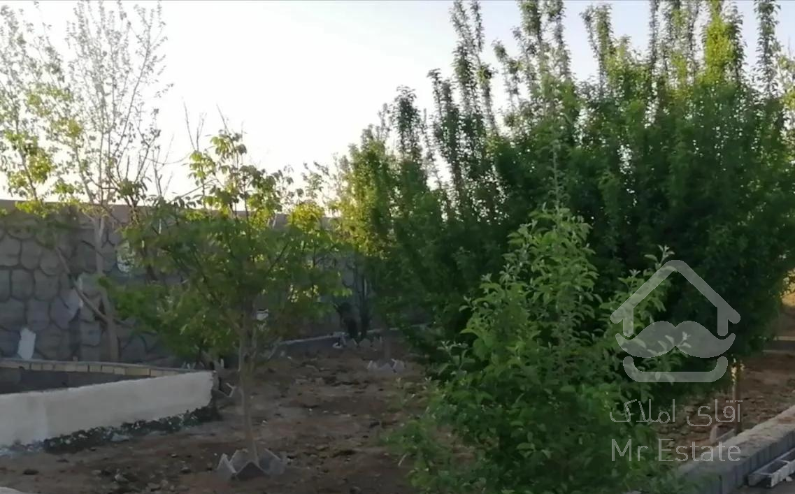 باغ ویلا 700 متری کبوتر آباد /50 اصله درخت بارده
