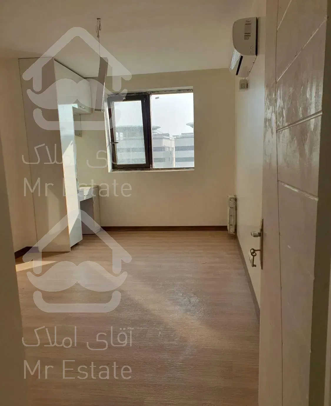 آپارتمان۱۲۳ طبقه۲۲