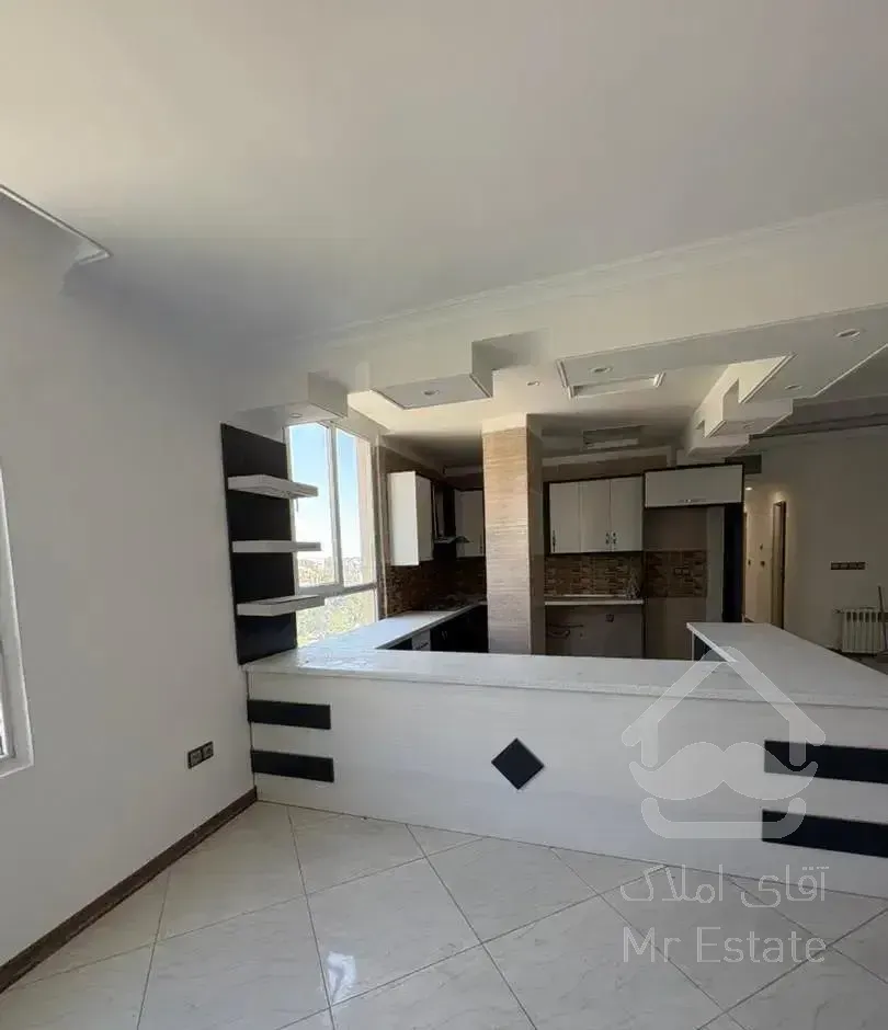 آپارتمان ۱۷۵متری سه خواب(لوکیشن عالی)