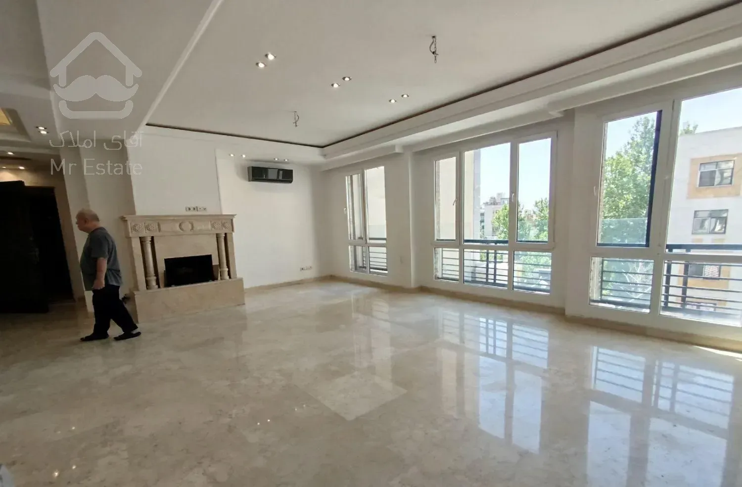 آپارتمان 92متر 2خواب 10ساله /تاپ دارآباد