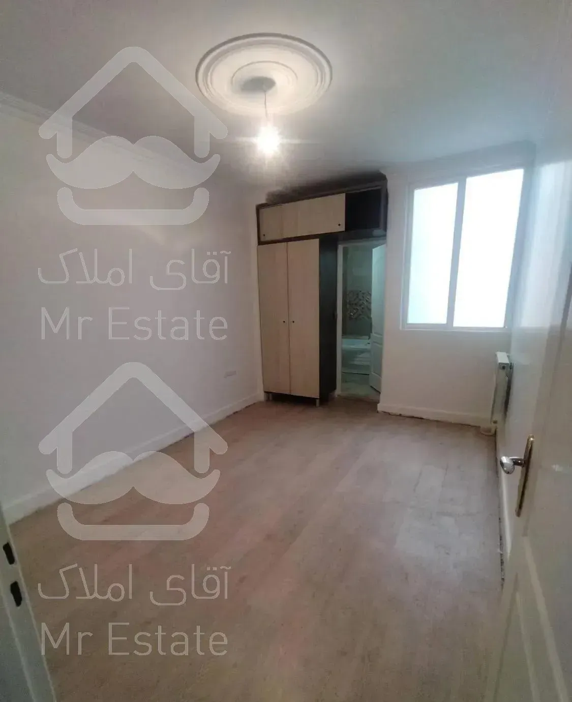 فروش آپارتمان تک واحدی ، ۴ خوابه ، در فرعی عریض