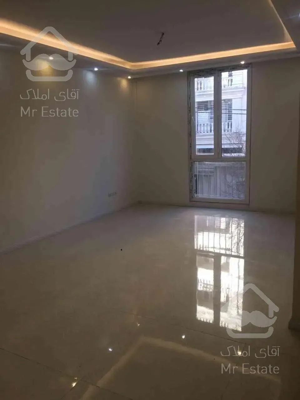 ۸۵ متر اداری بر کاشانی