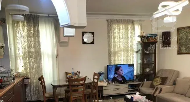 موقعیت اداری و مسکونی بر خیابان اصلی