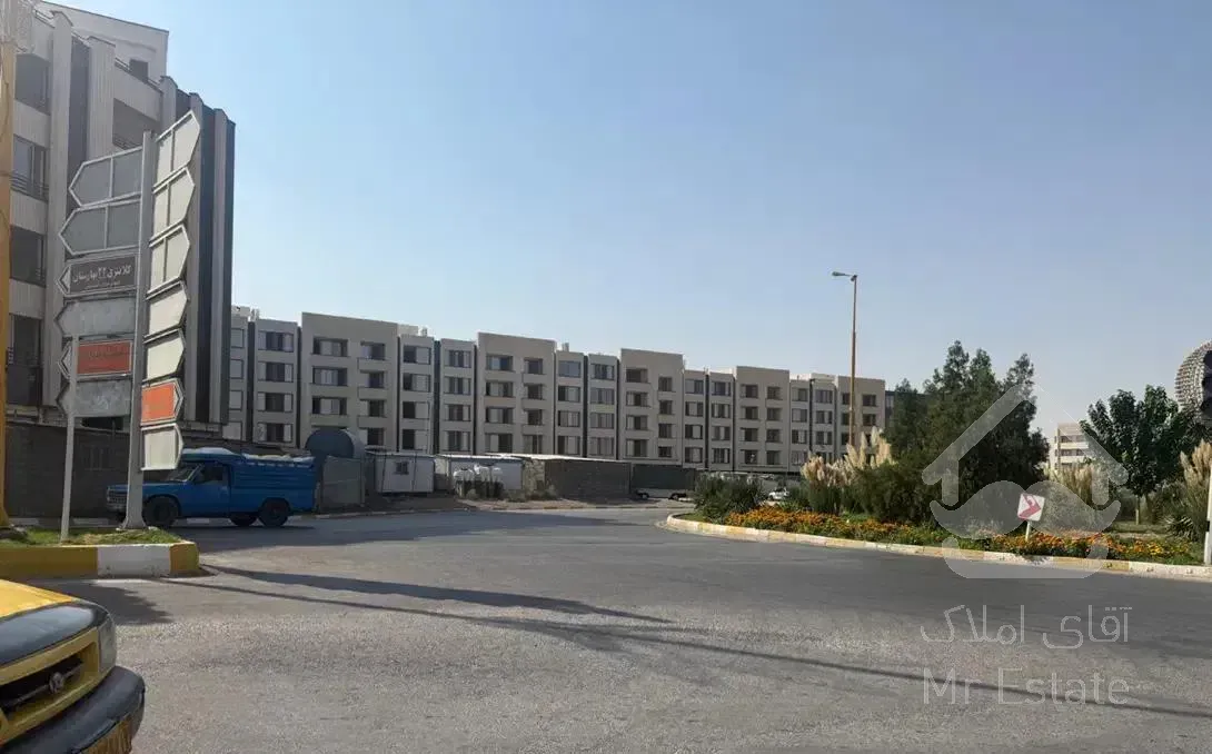 فروش آپارتمان طبقه۴مجتمع پرندبهارستان۱۱۰متر۲خوابه