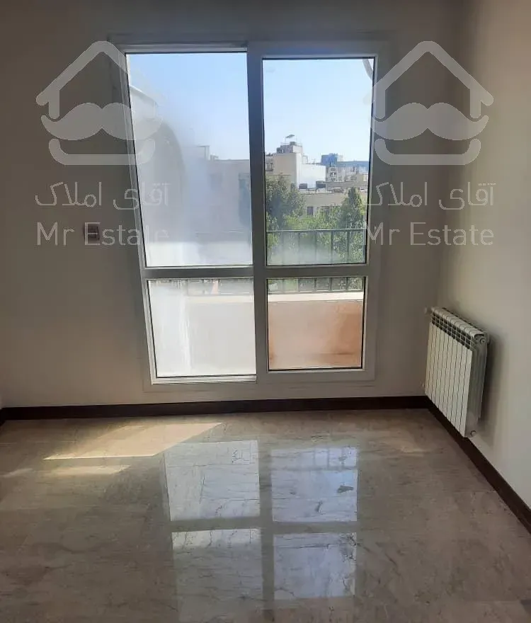 ۱۶۰ متر . ۳ خواب . نوساز . شهران.  ۲ پارکینگ