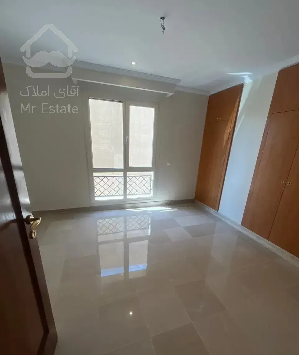 اجاره/۳۰۰متر/فرشته