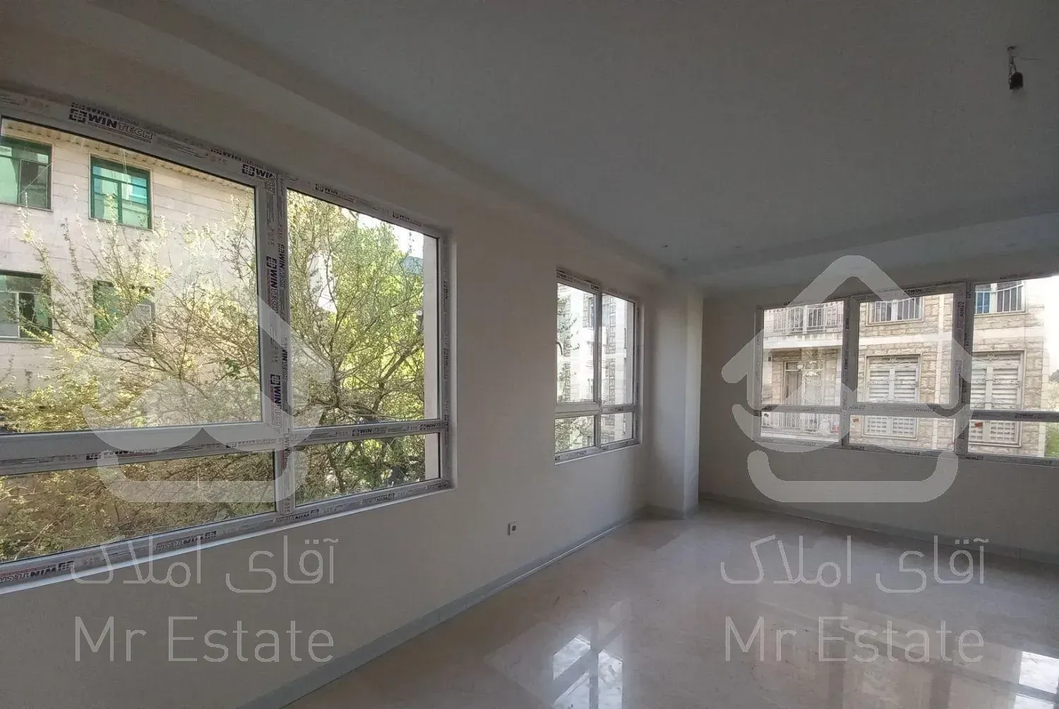 ۱۲۶متر ۳خواب ۲جهت نور