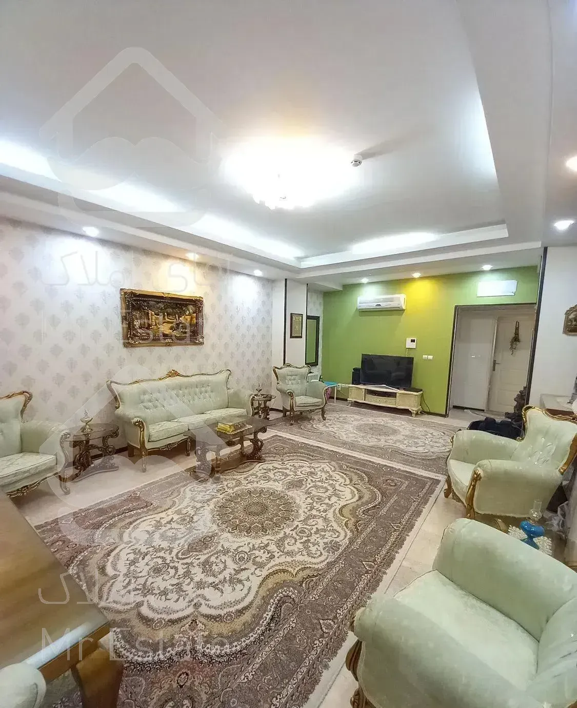 ۸۸متر/دوخواب/سالن یه تیکه/نما و مشاعات /بیمه