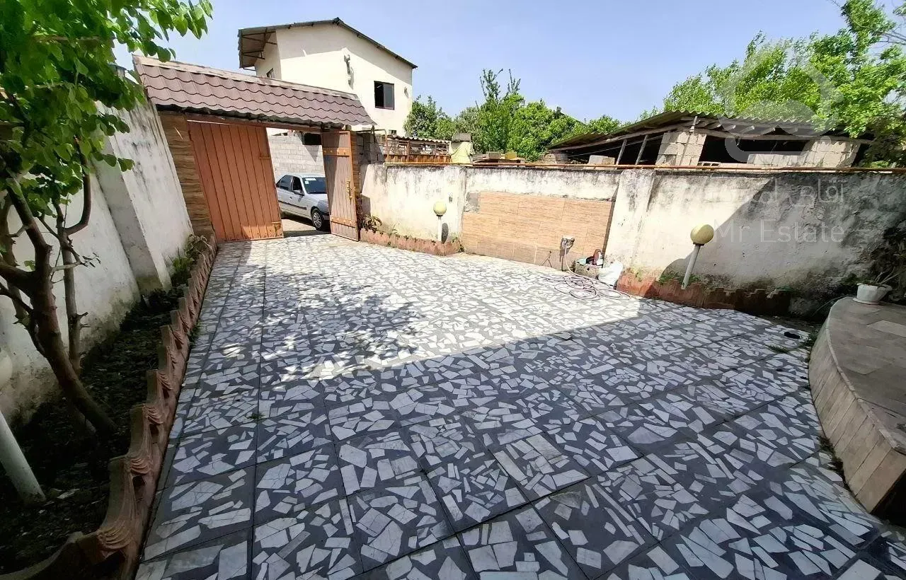 240مترخونه باغ/مدارک کامل/بافت مسکونی/انشعابات نصب