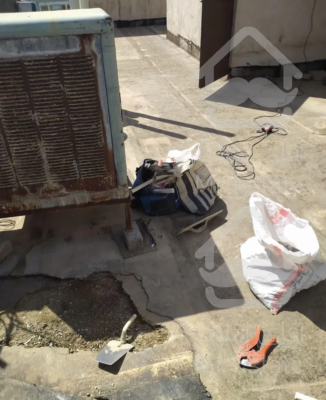 لوله کش آب وفاضلاب تشخیص نم وچکه با دستگاه ۲۴س