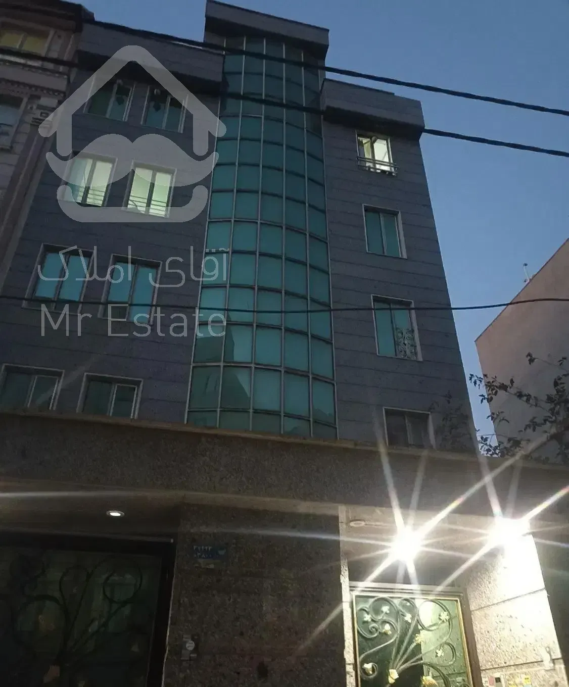 58متر آپارتمان یک خواب/ آسانسور*مسلم جنوبی