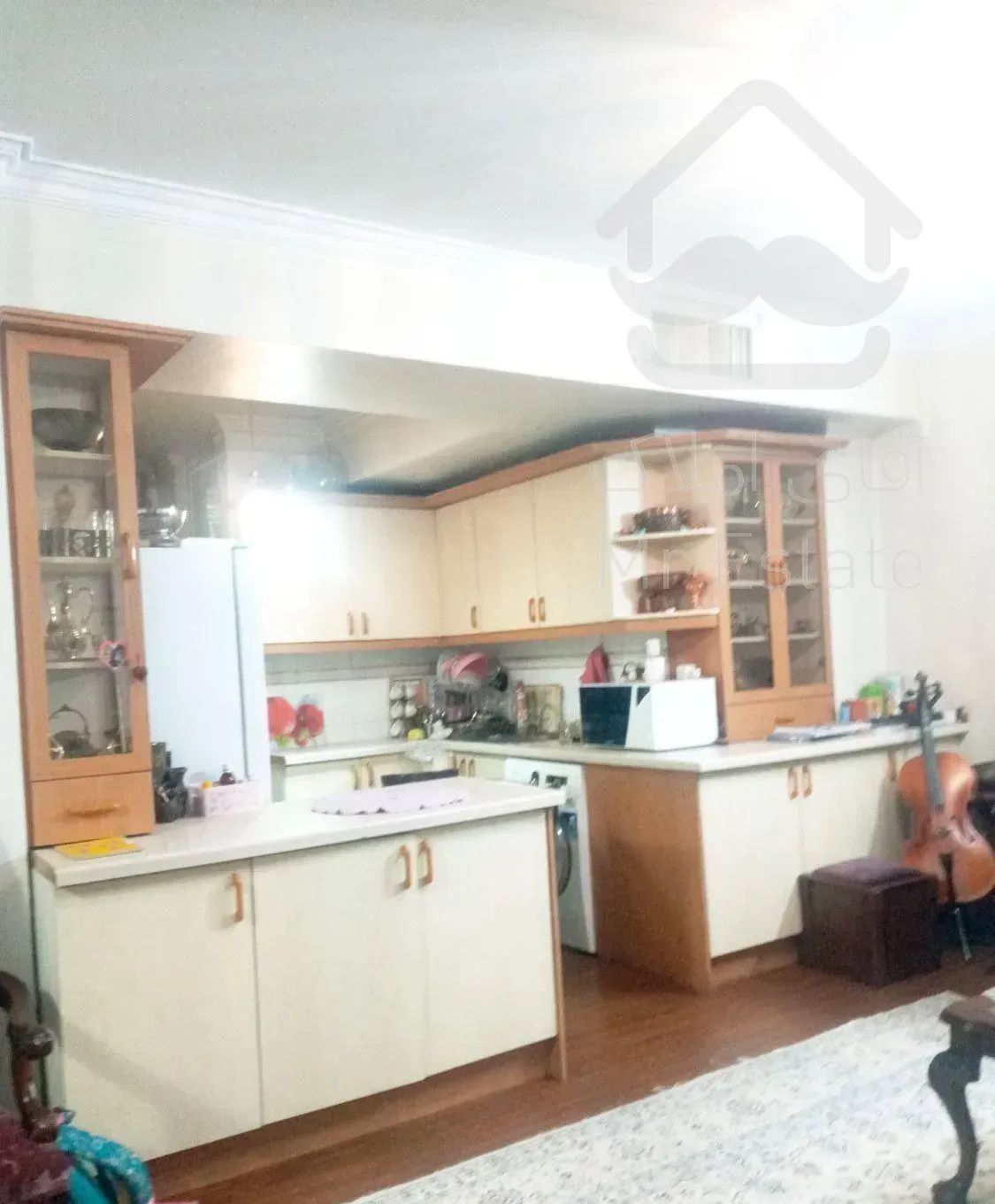 ۷۶ متری / خوش نقشه / حیاط مشجر