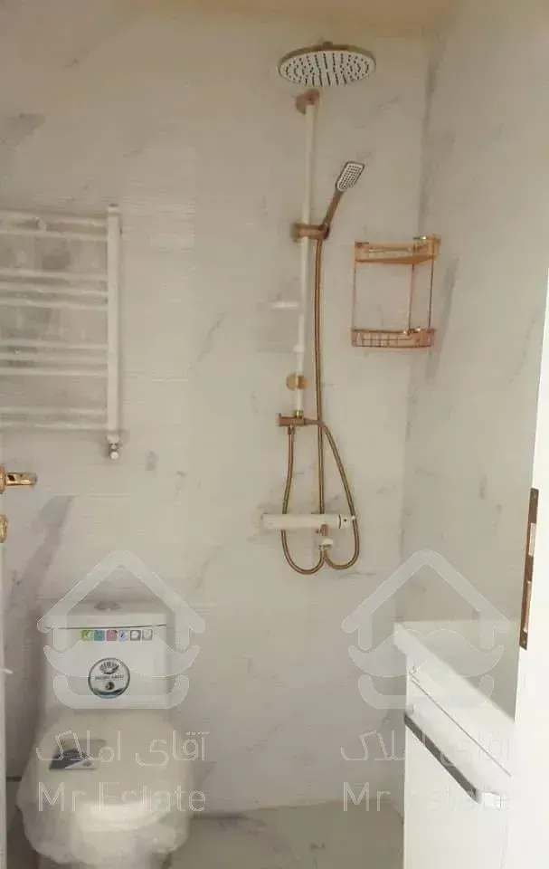 ۱۷۰مترکلیدنخورده،۳خواب،۲پارکینگ، فول ،شیک