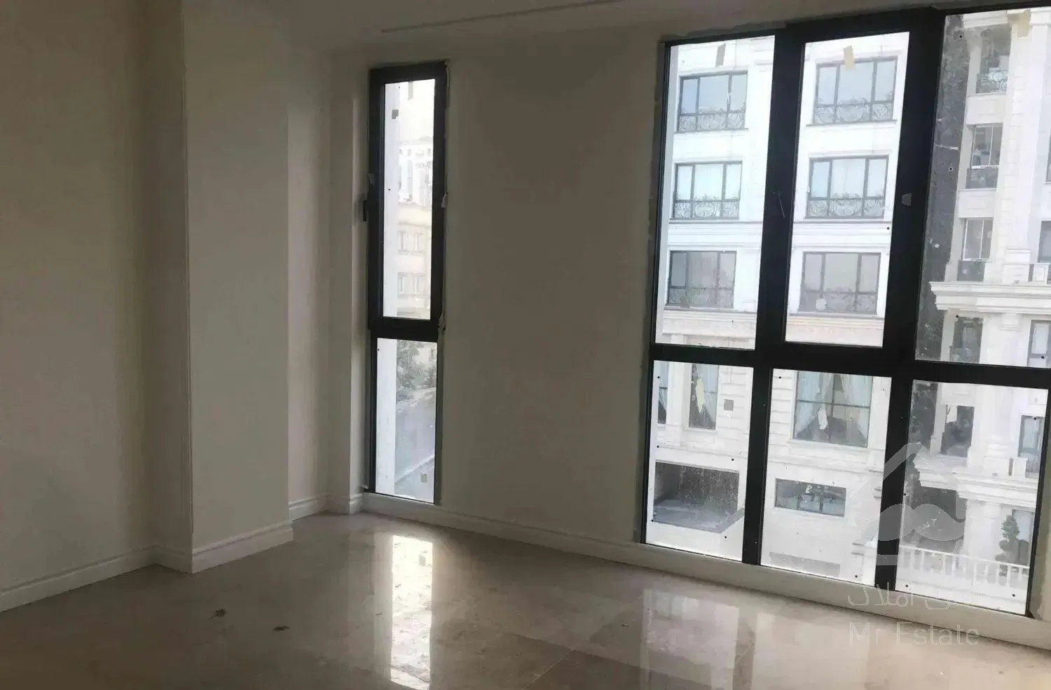 فروش آپارتمان ۱۵۰ متری /۳ خواب/ نوساز / دو پارکینگ