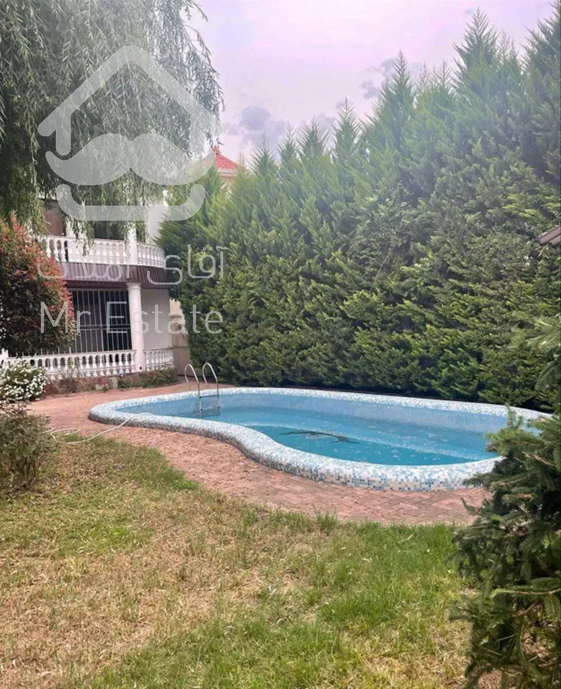 ویلاباغ ۵۰۰متری،استخرمکانیزه بدون مشرف