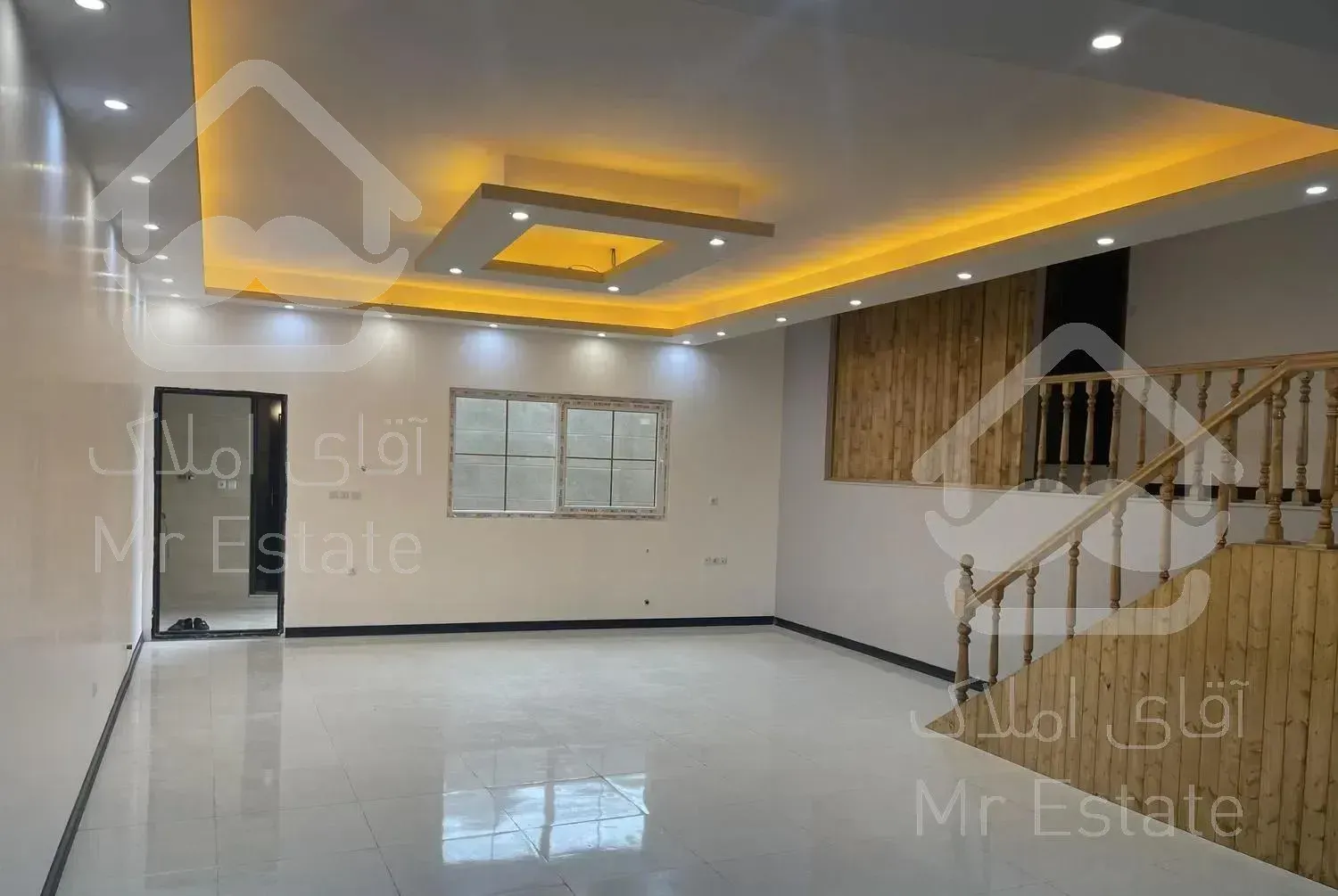 ۱۴۰ متر نیم‌‌ پیلوت ، امیرکلا سه راه سجادی