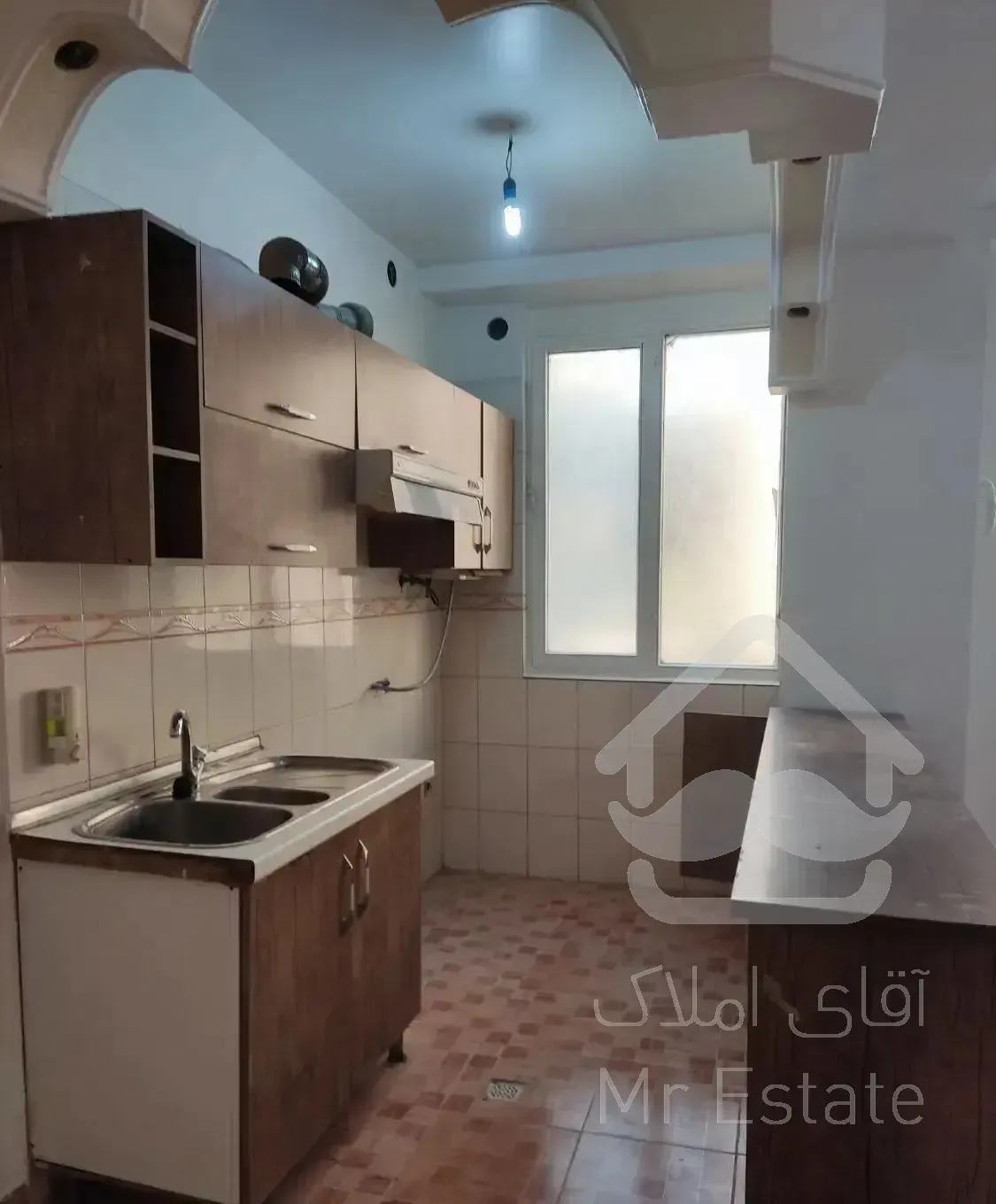 ۴۸ متر کاملا نورگیر ۱۷ شهریور شادآباد