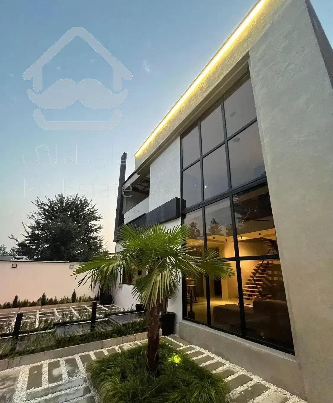 ویلای دوطبقه 200 متری استخردار منطقه آزاد