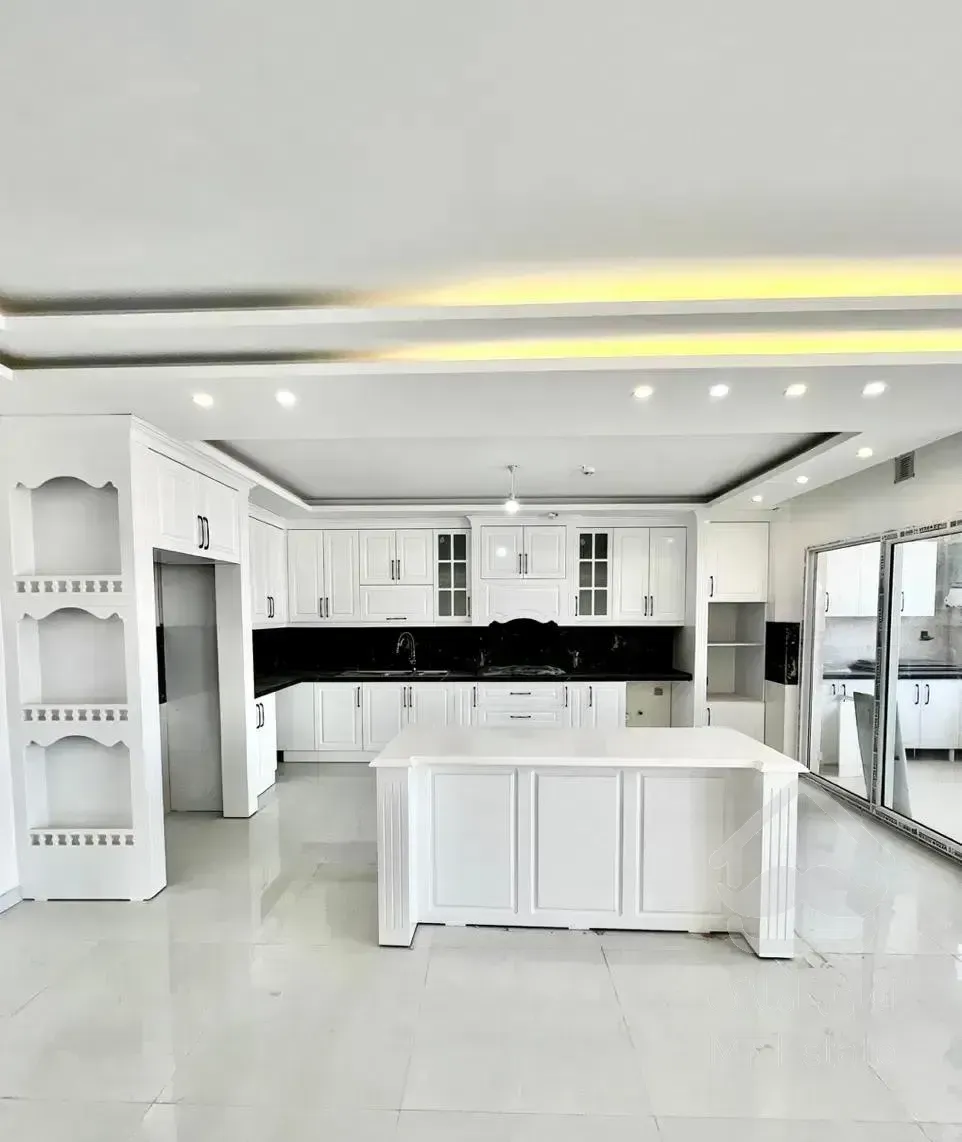 اوایل امامت + چند قدمی پارک + بدون مالک