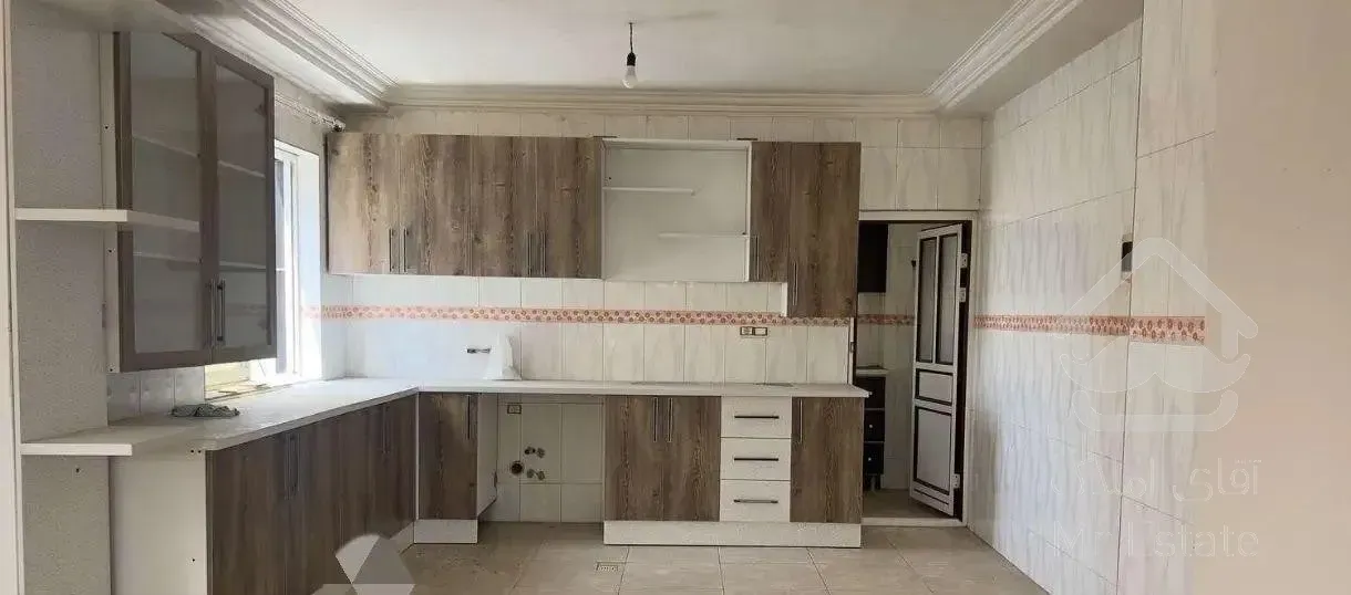 اجاره آپارتمان ۱۲۰ متر در اواخر خیابان نور تک واحد