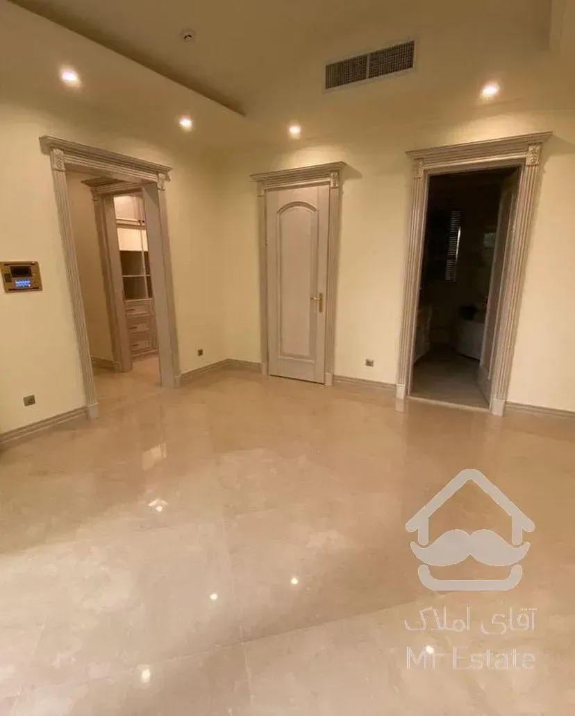 ۲۵۰متری سنبل