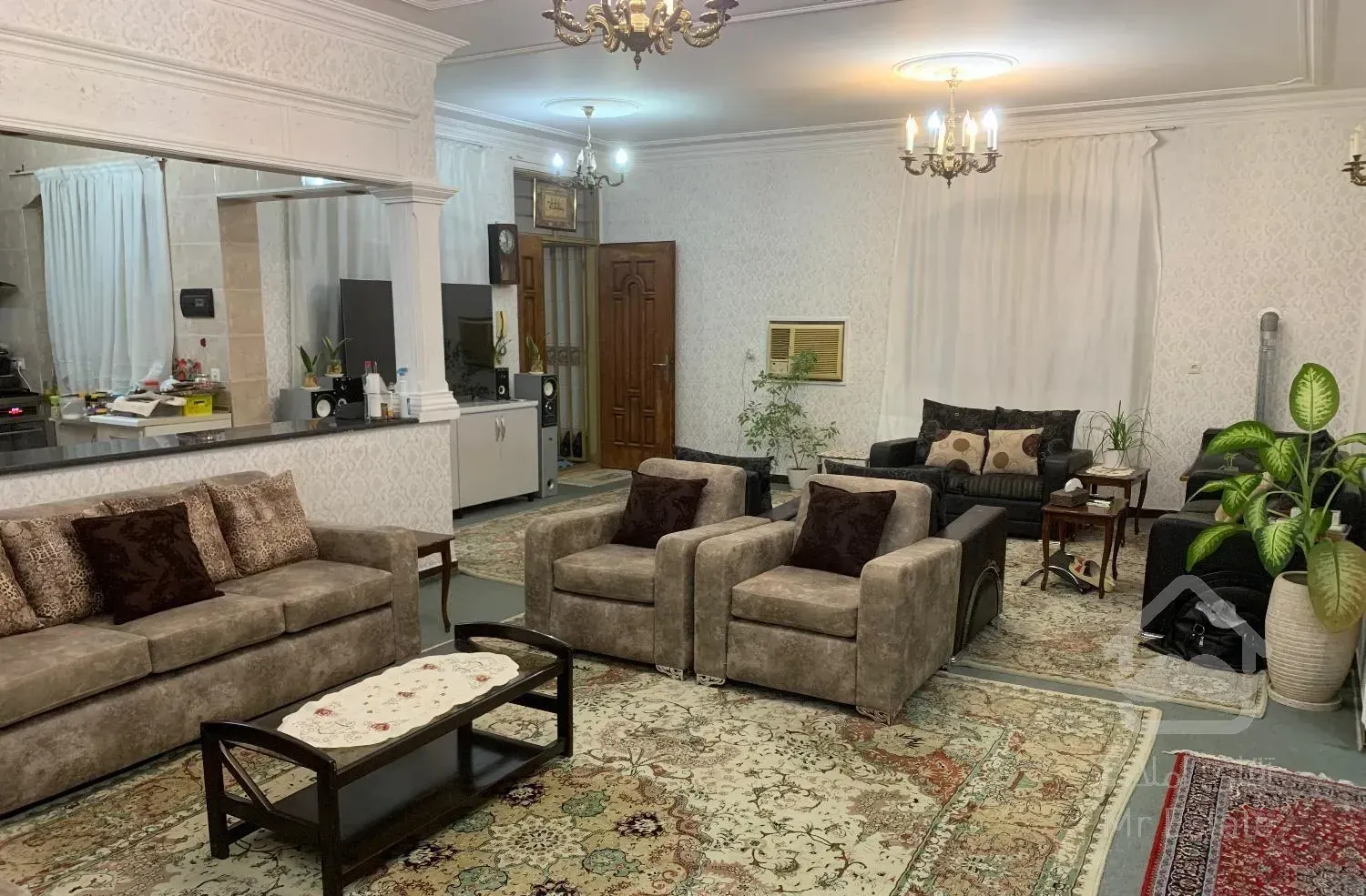 فروش خانه ویلایی دربلوار خزر/موافق با معاوضه*