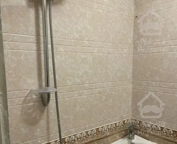 آپارتمان ۸۳ متری بر خیابان ۲۰ متری