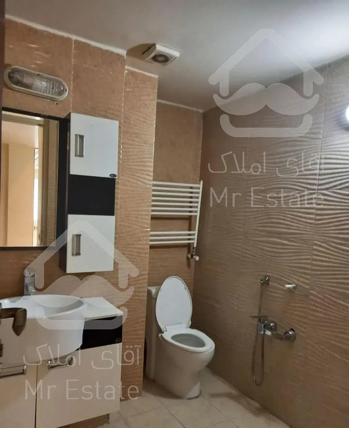 رهن و اجاره آپارتمان تکواحدی 141 متر کامرانیه